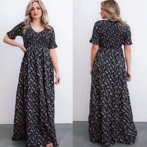 Baltic Born NWT Lotta Black Ditzy Floral Smocked Maxi Half Sleeve Dress Size 1X